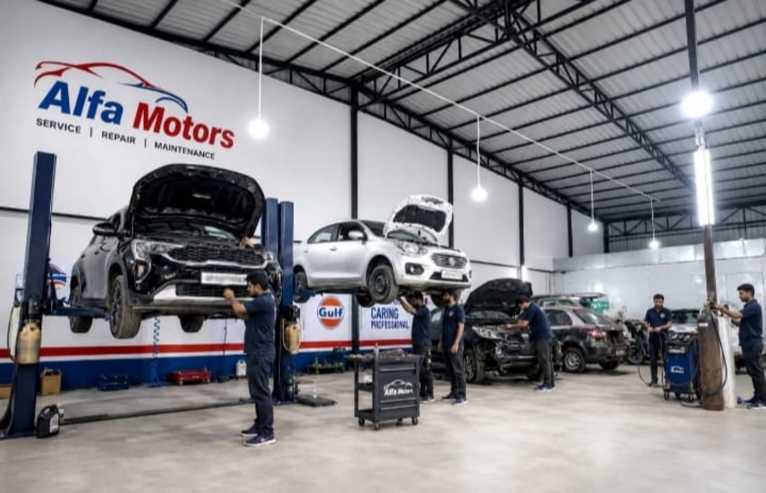 ALFA MOTORS service bay